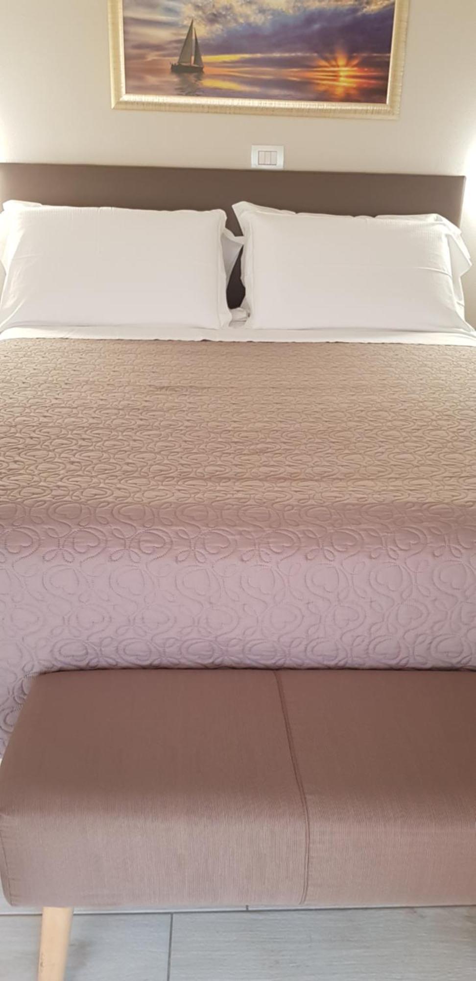 Hotel Margherita Meuble Σιρμιόνε Εξωτερικό φωτογραφία