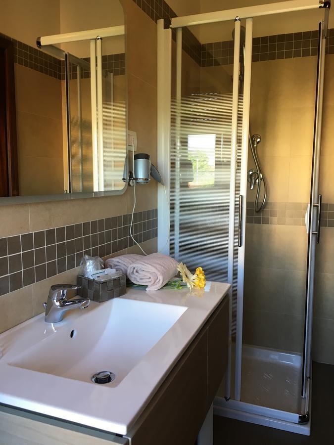 Hotel Margherita Meuble Σιρμιόνε Εξωτερικό φωτογραφία