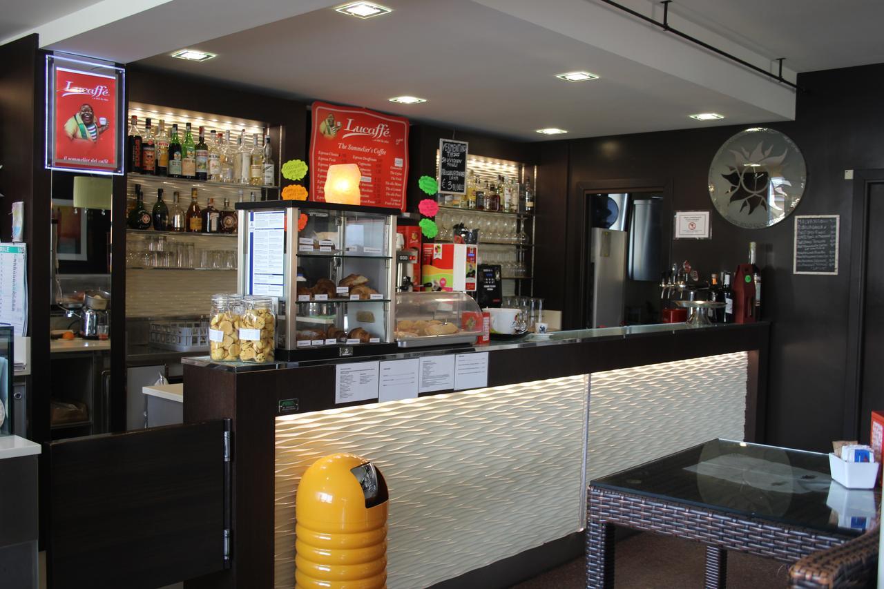 Hotel Margherita Meuble Σιρμιόνε Εξωτερικό φωτογραφία