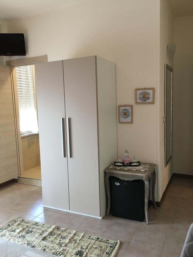 Hotel Margherita Meuble Σιρμιόνε Εξωτερικό φωτογραφία